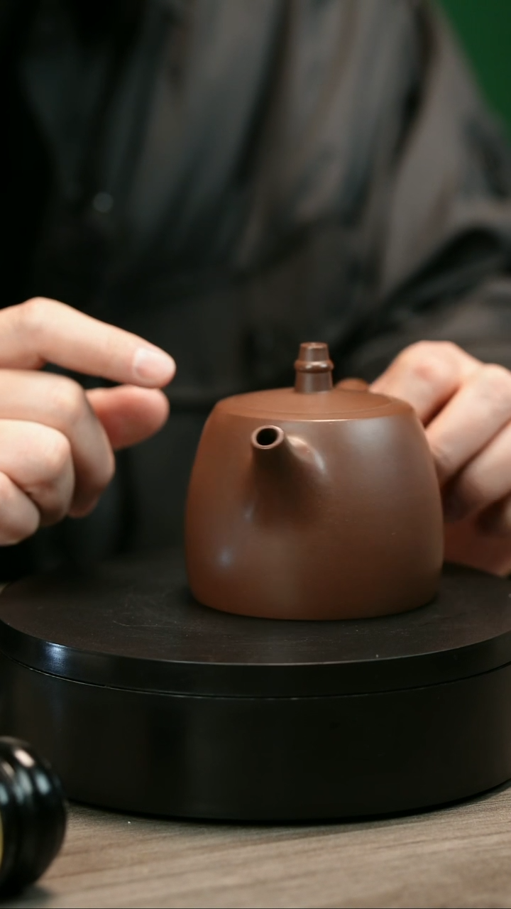 茶壶紫砂木*南H2219赵信军底槽青光素汗铎