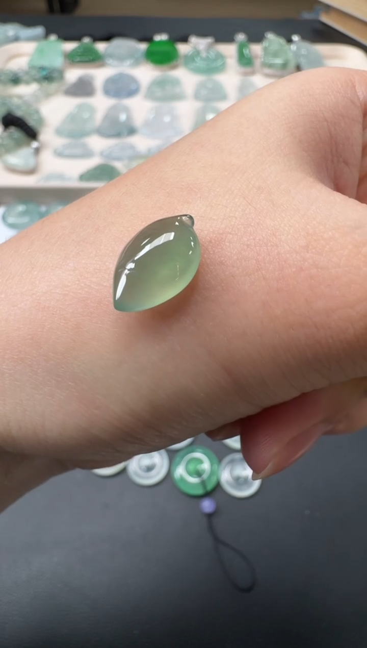 吊坠(不含链)未镶嵌翡翠C104|580