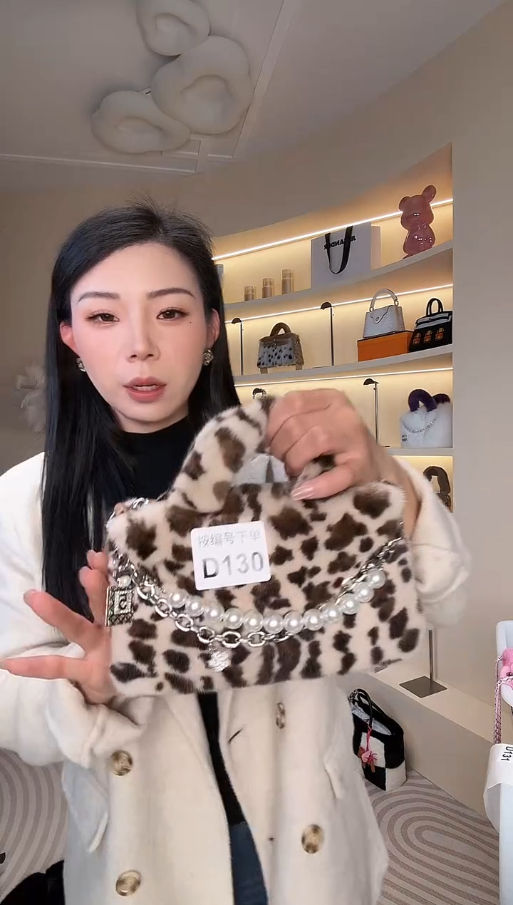 水貂毛【闪购商品】女包D130