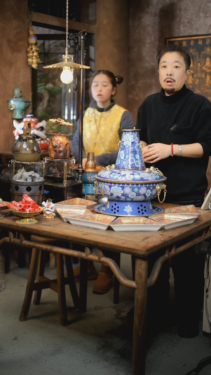 【闪购商品】百花齐放-暖冬-电炭两用-景泰蓝铜火锅
