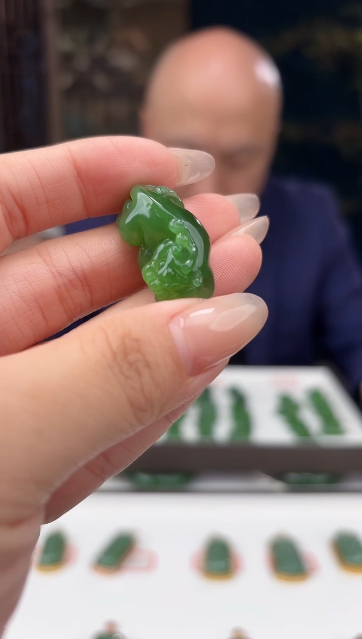 【闪购商品】和田玉吊坠未镶嵌4号碧玉貔貅