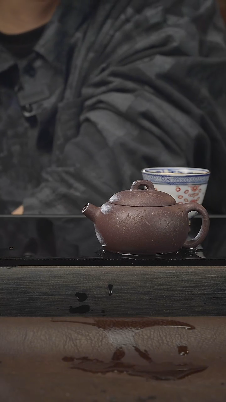 茶壶紫砂15巨轮，紫泥，100cc