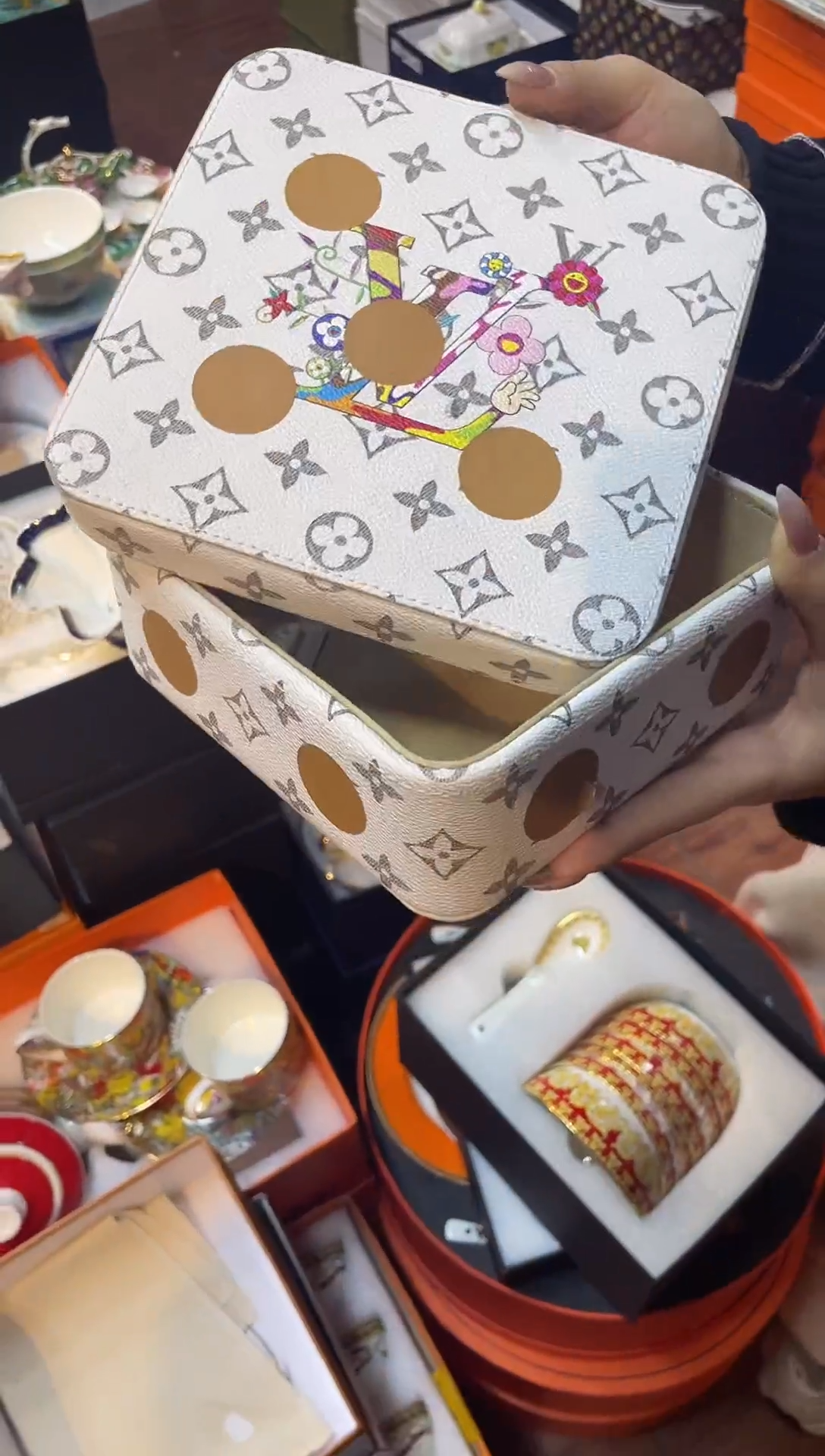 杯鸿辉家品牌瓷器，京东包邮！