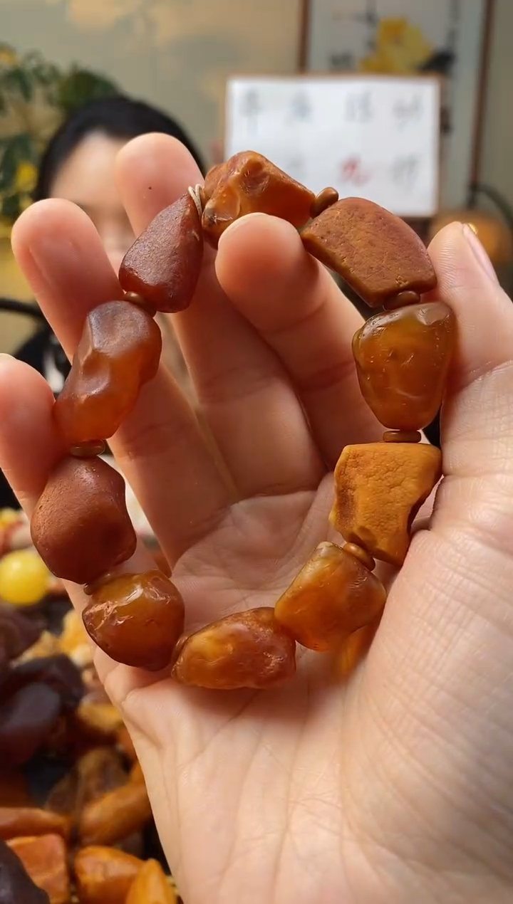 【闪购商品】琥珀手串未镶嵌手串