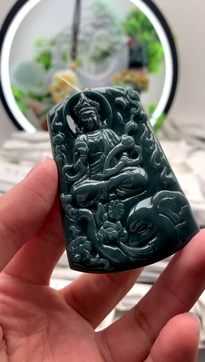 【闪购商品】翡翠颈饰未镶嵌普贤