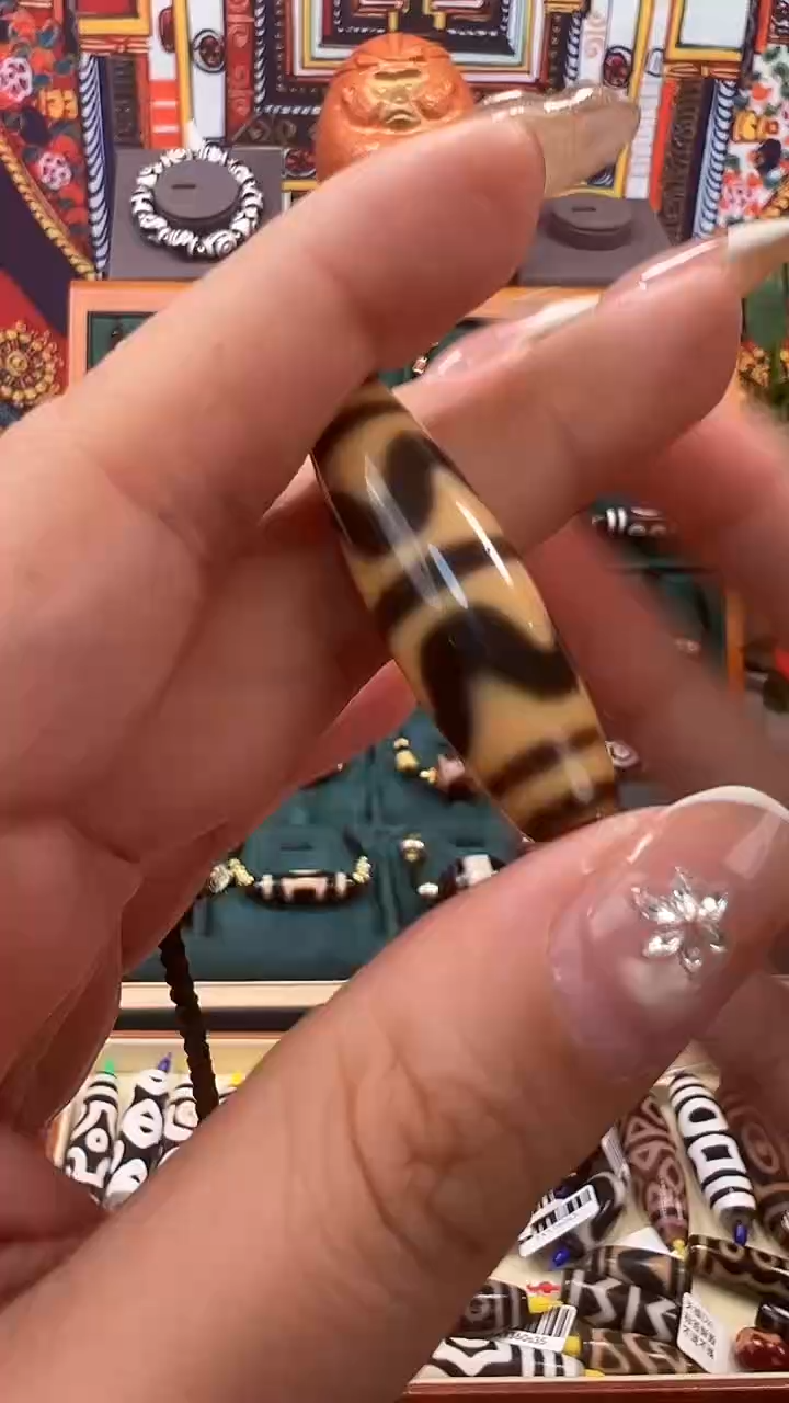 玛瑙/玉髓（覆膜）颈饰合金35.（微瑕）
