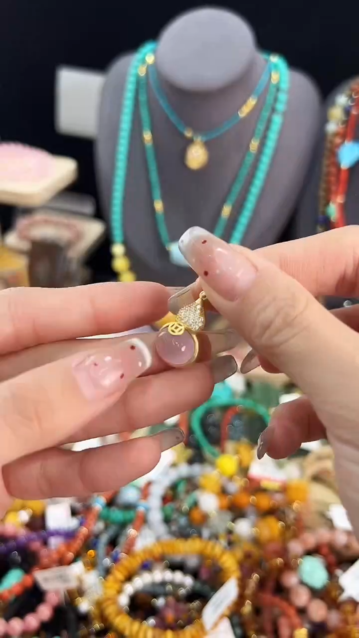 【闪购商品】玛瑙/玉髓颈饰银S925镶嵌吊坠