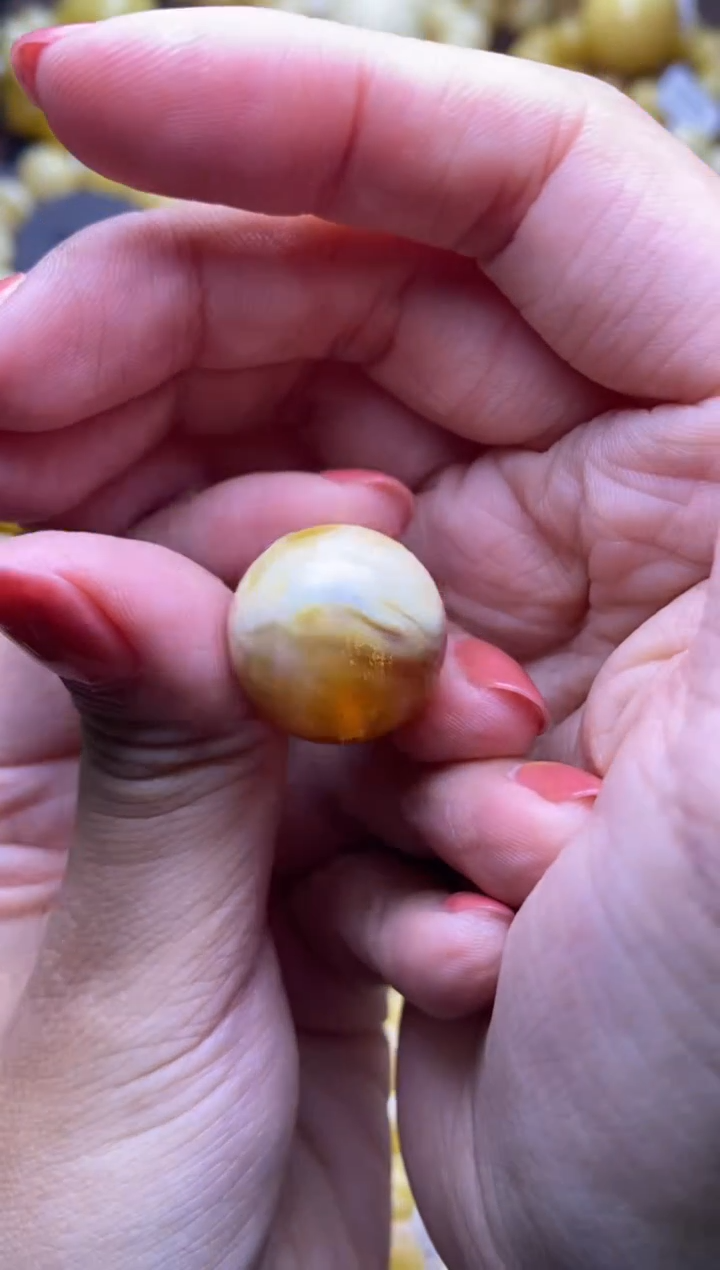 【闪购商品】琥珀裸石未镶嵌 大小姐珠宝严选49