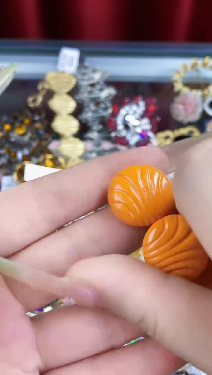 合金琉璃楚楚中古珠宝甄选不退换