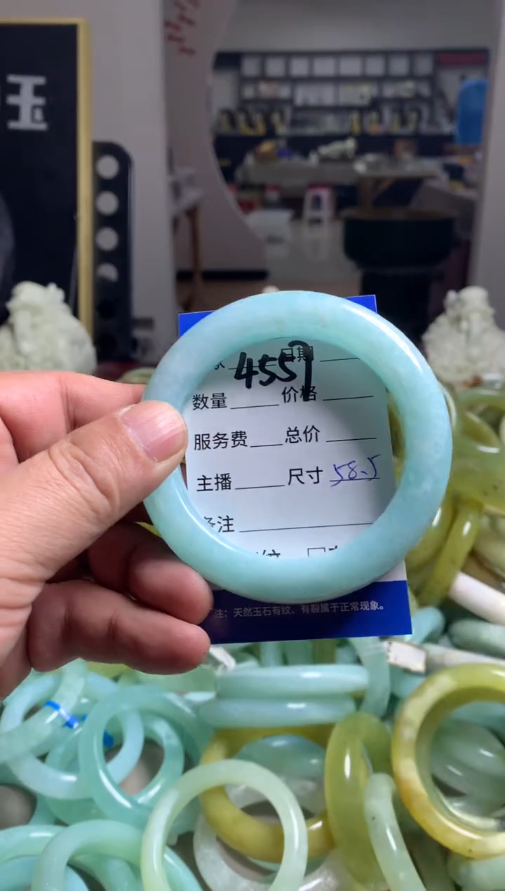 【闪购商品】蛇纹石玉手镯未镶嵌4557
