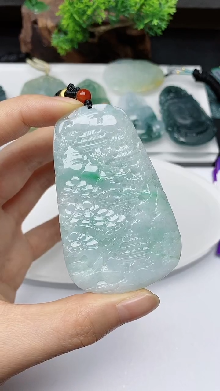 【闪购商品】翡翠颈饰未镶嵌