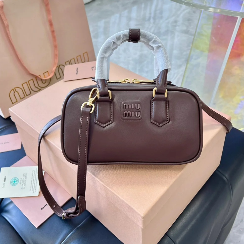 99新 MIU MIU/缪缪 小花JerryArcadie 小号22 深巧克力色 手提包