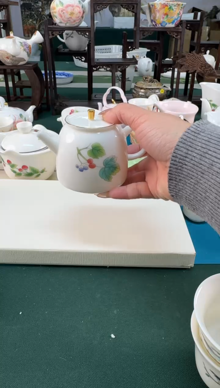 【闪购商品】瓷器 ······.......