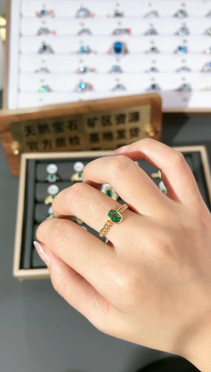 【闪购商品】祖母绿戒指银S925镶嵌Z-591