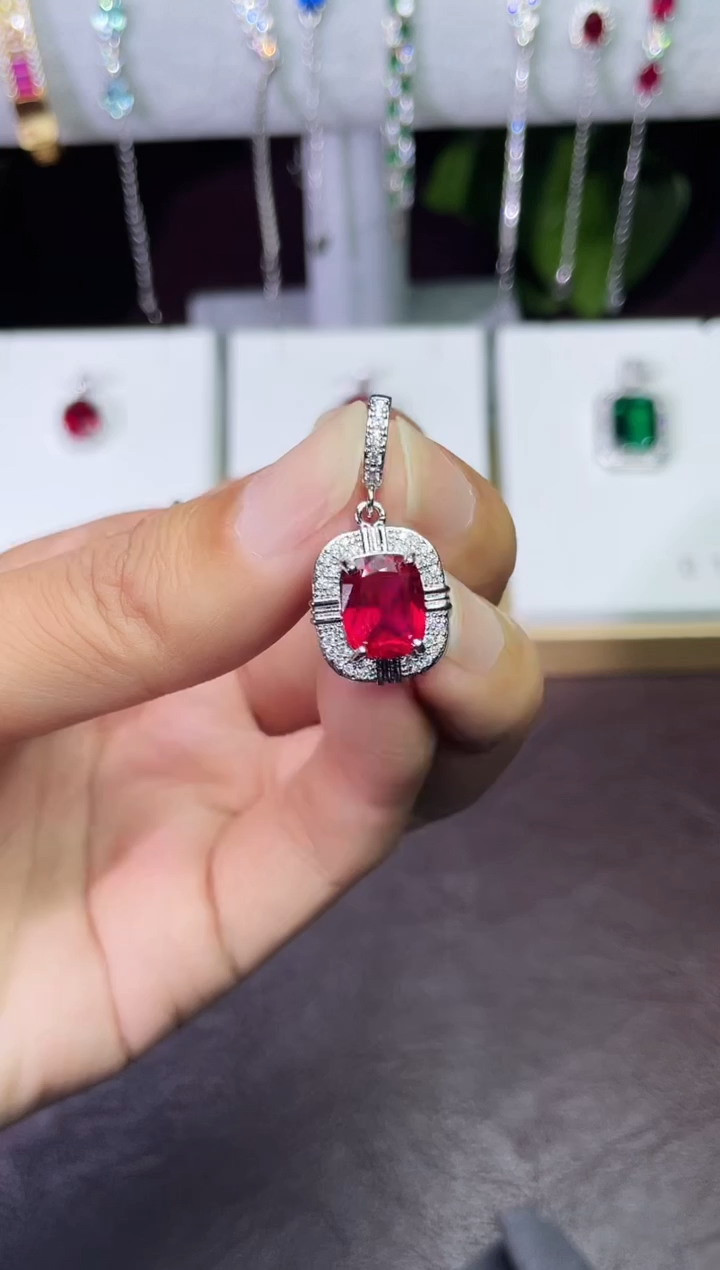合金合成钻石红宝吊坠