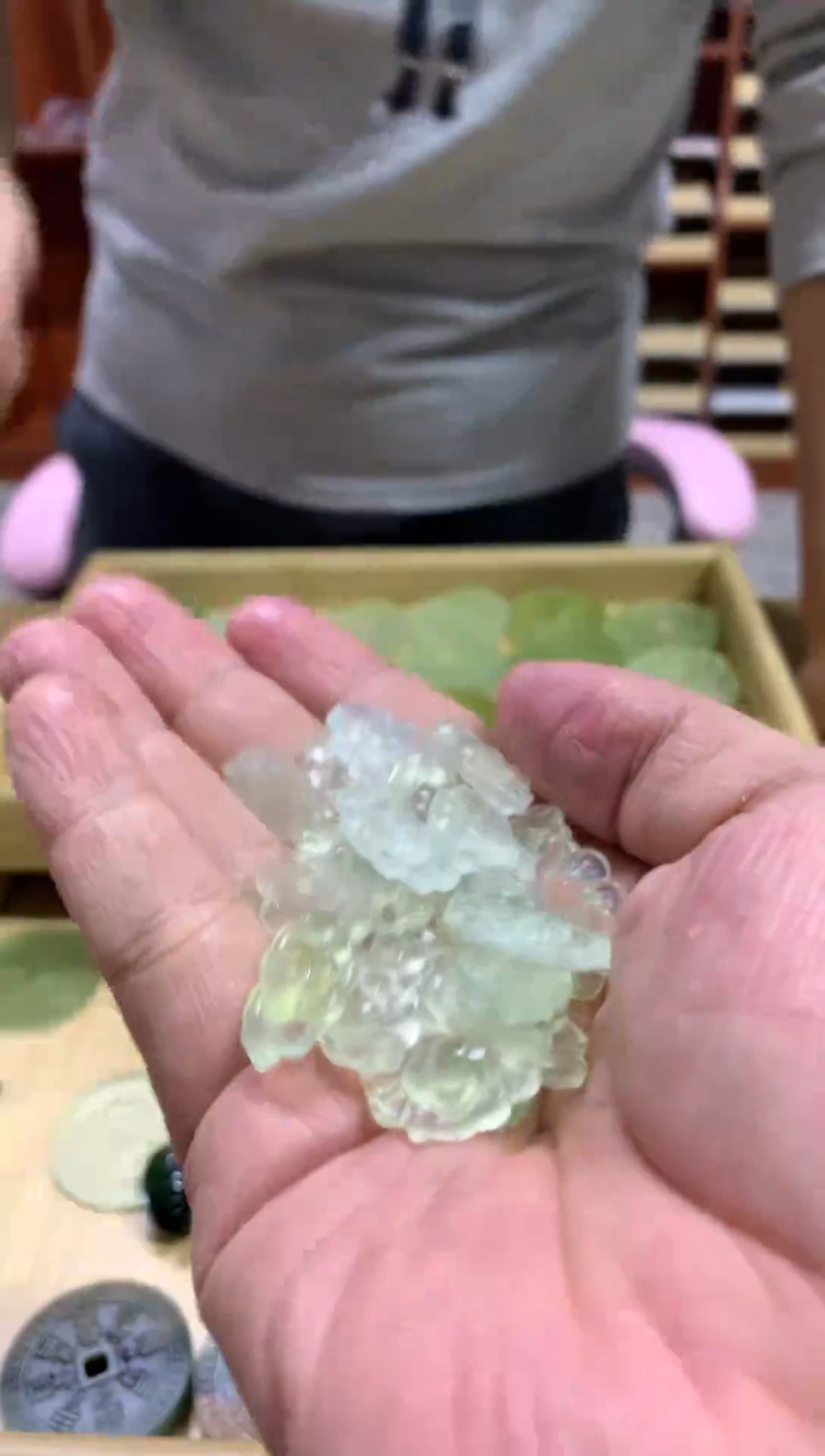 未镶嵌蛇纹石玉颈饰99