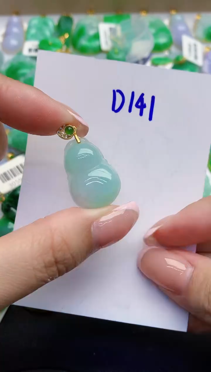 翡翠未镶嵌颈饰缅甸天然翡翠A货