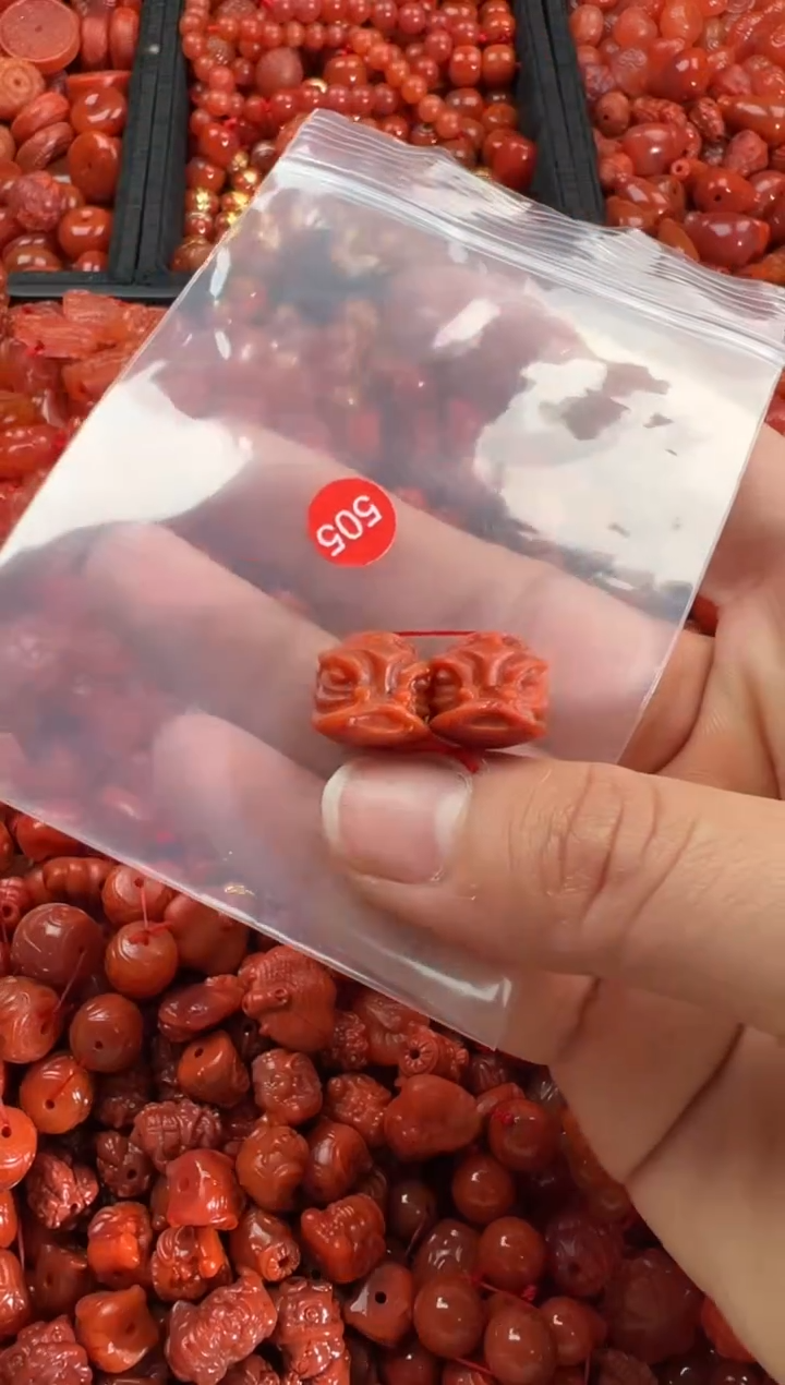 【闪购商品】南红玛瑙颈饰未镶嵌1