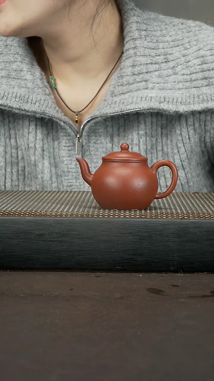 【闪购商品】紫砂茶壶早期朱泥 古莲子 100cc 034