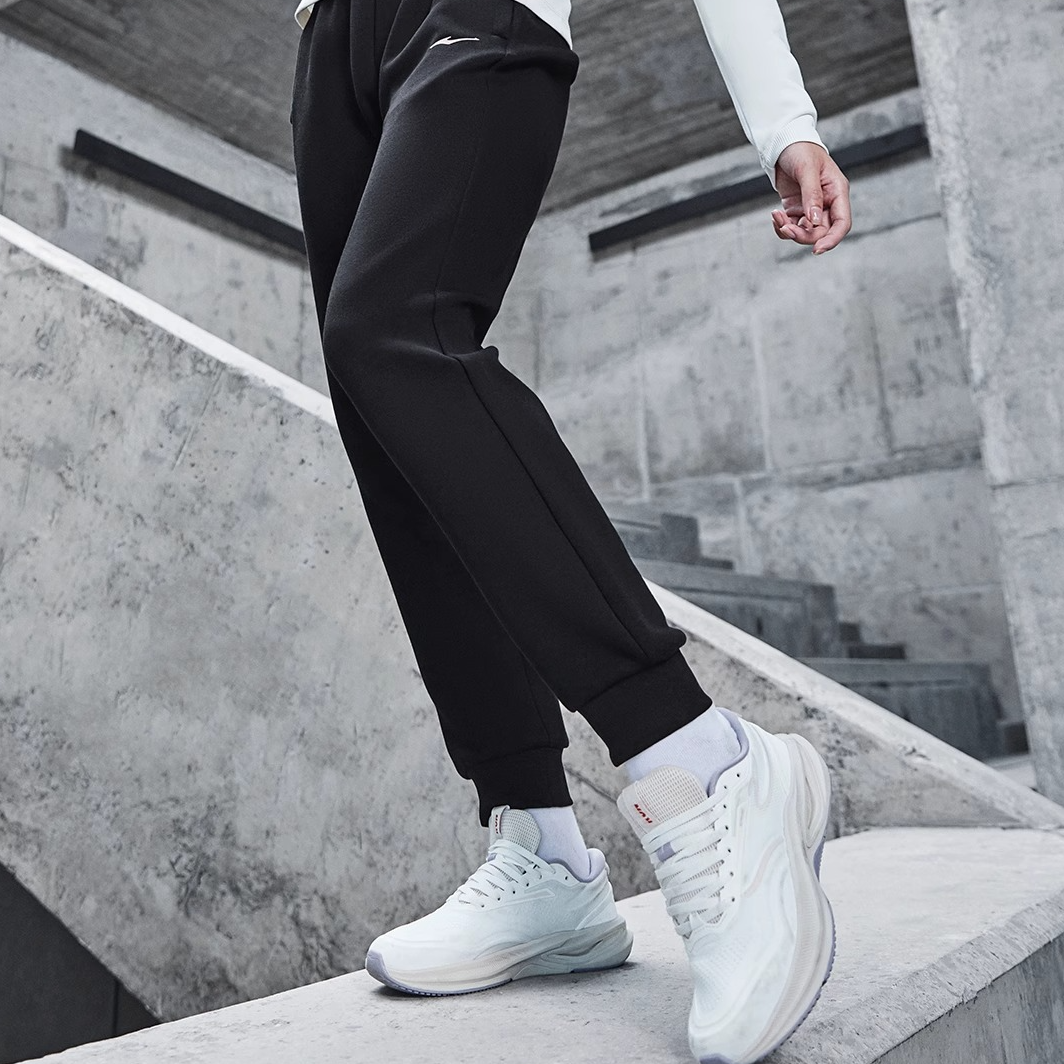 鸿星尔克女运动裤秋冬新款加绒加厚常规卫裤跑步收口针织运动长裤