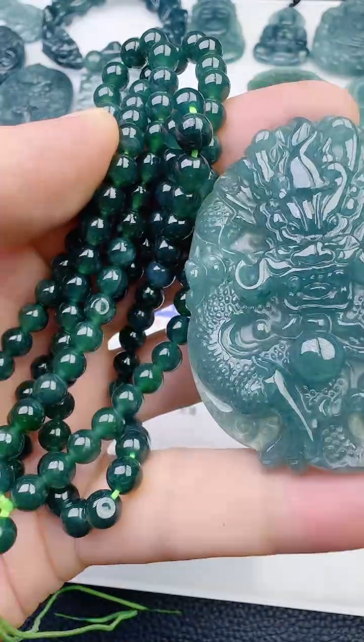 颈饰未镶嵌翡翠天然A货翡翠  多样性随机发其一