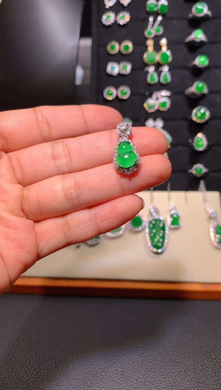 【闪购商品】翡翠颈饰银S925镶嵌吊坠