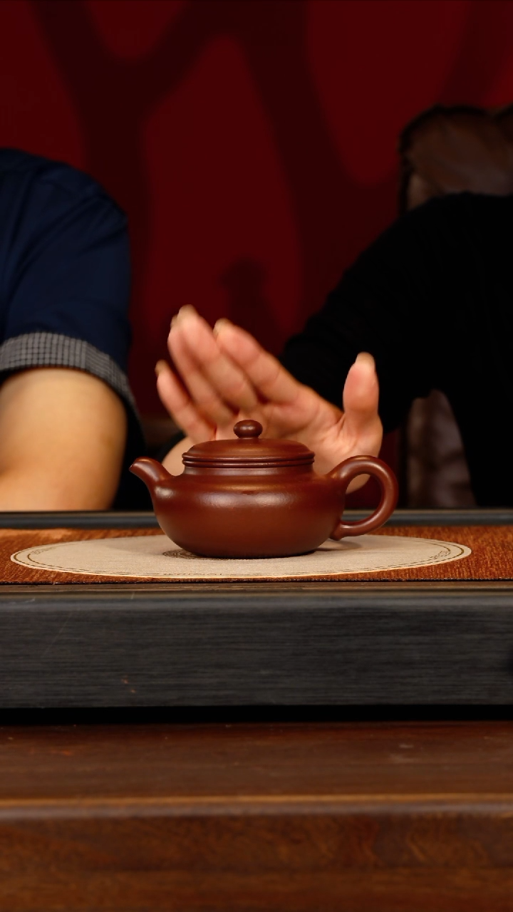 茶壶紫砂宜兴紫砂LHQ 龙血砂 仿古 220cc