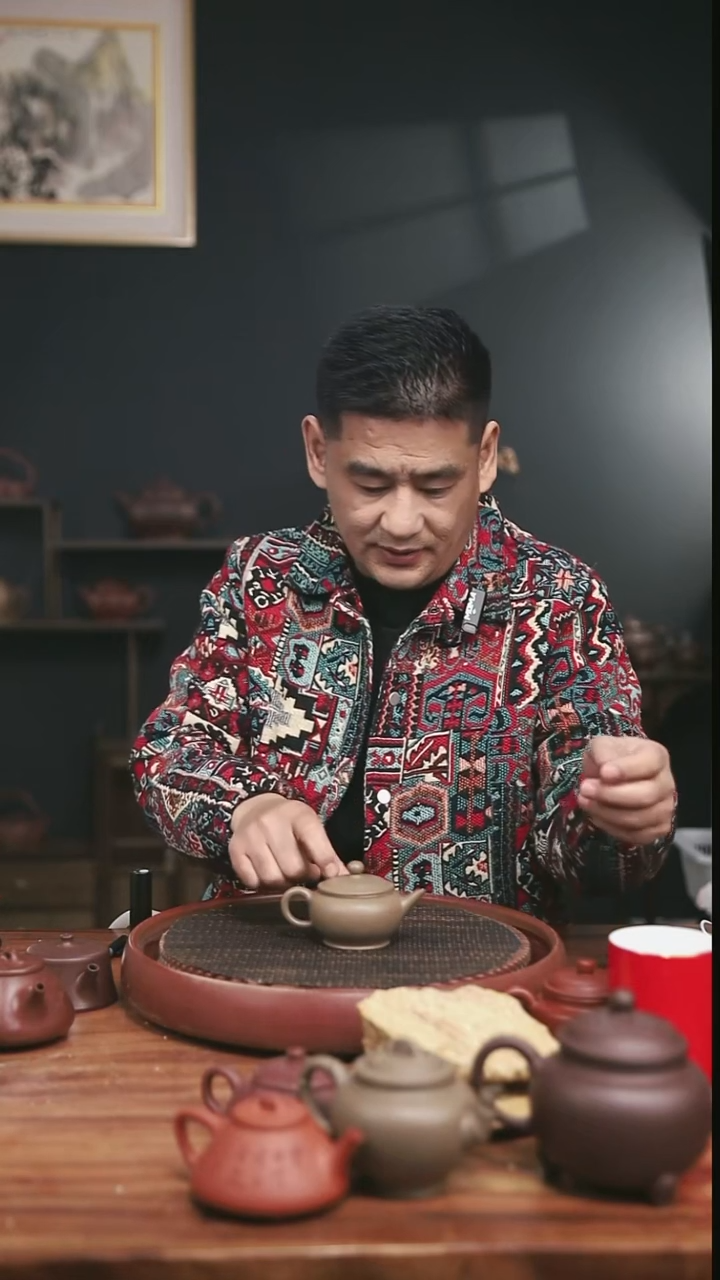 茶壶紫砂34号蟹壳青水平150CC