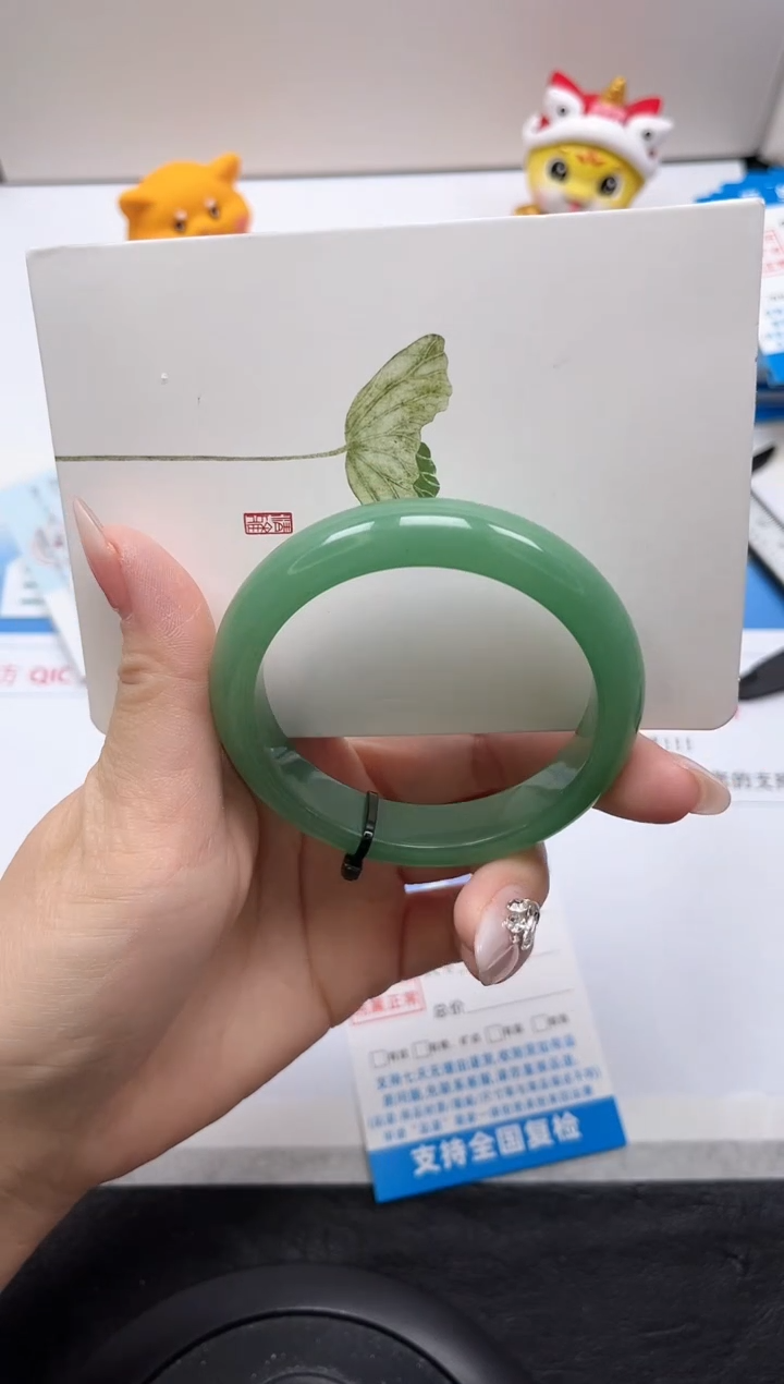 【闪购商品】石英质玉手镯未镶嵌194-55.3