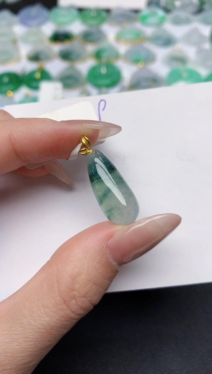 颈饰18K金镶嵌翡翠天然缅甸A货翡翠百元以上9元证书费自理