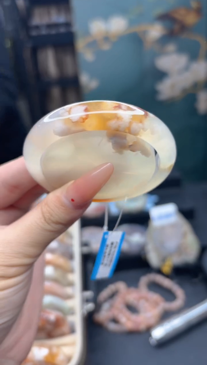 【闪购商品】石英质玉手镯未镶嵌1079（53圈赠送镯心）