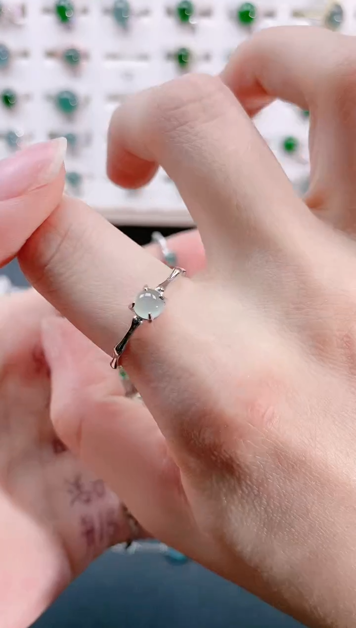 【闪购商品】翡翠戒指银S925镶嵌天然翡翠