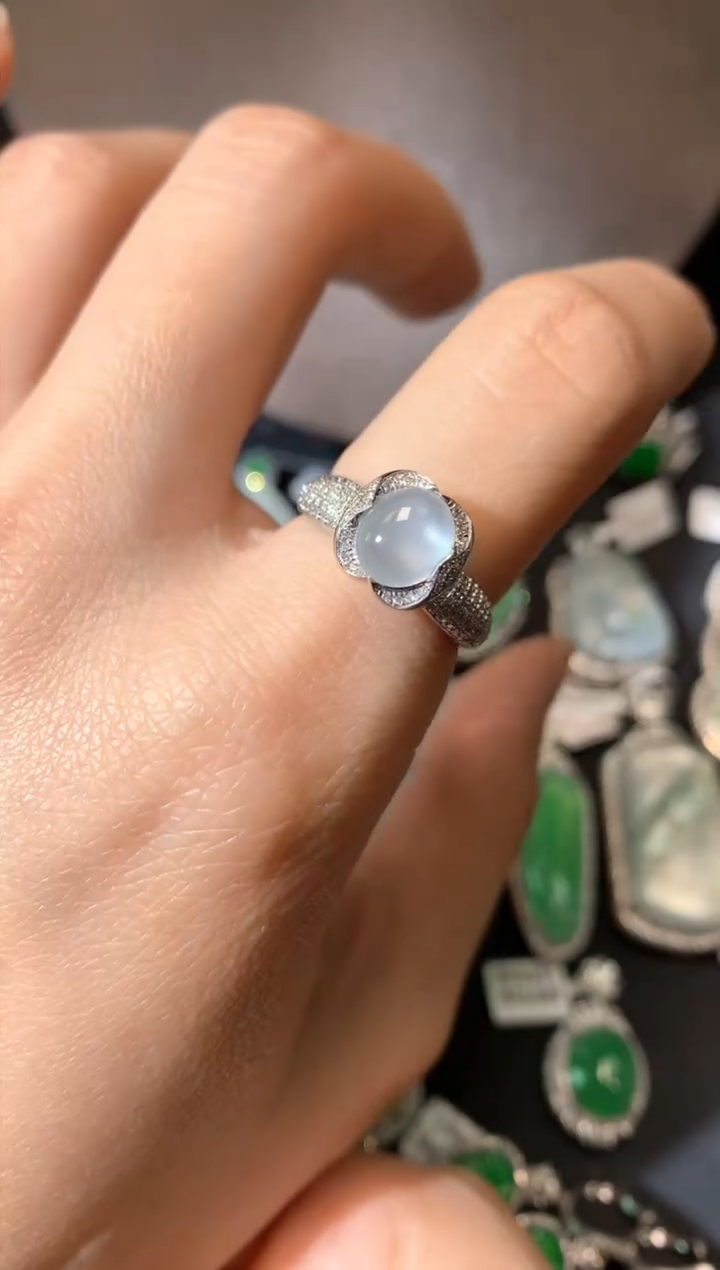 【闪购商品】翡翠吊坠(不含链)18K金镶嵌戒指