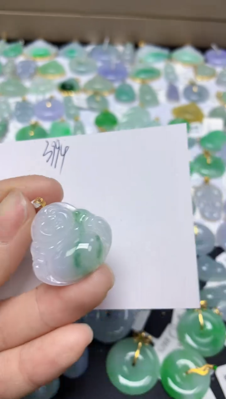 【闪购商品】翡翠挂件18K金镶嵌 天然翡翠A货