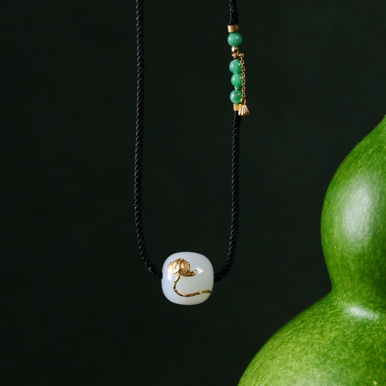 【意婵】《一品莲》18k金精工镶嵌老俄料羊脂白玉转运珠翡翠-912943