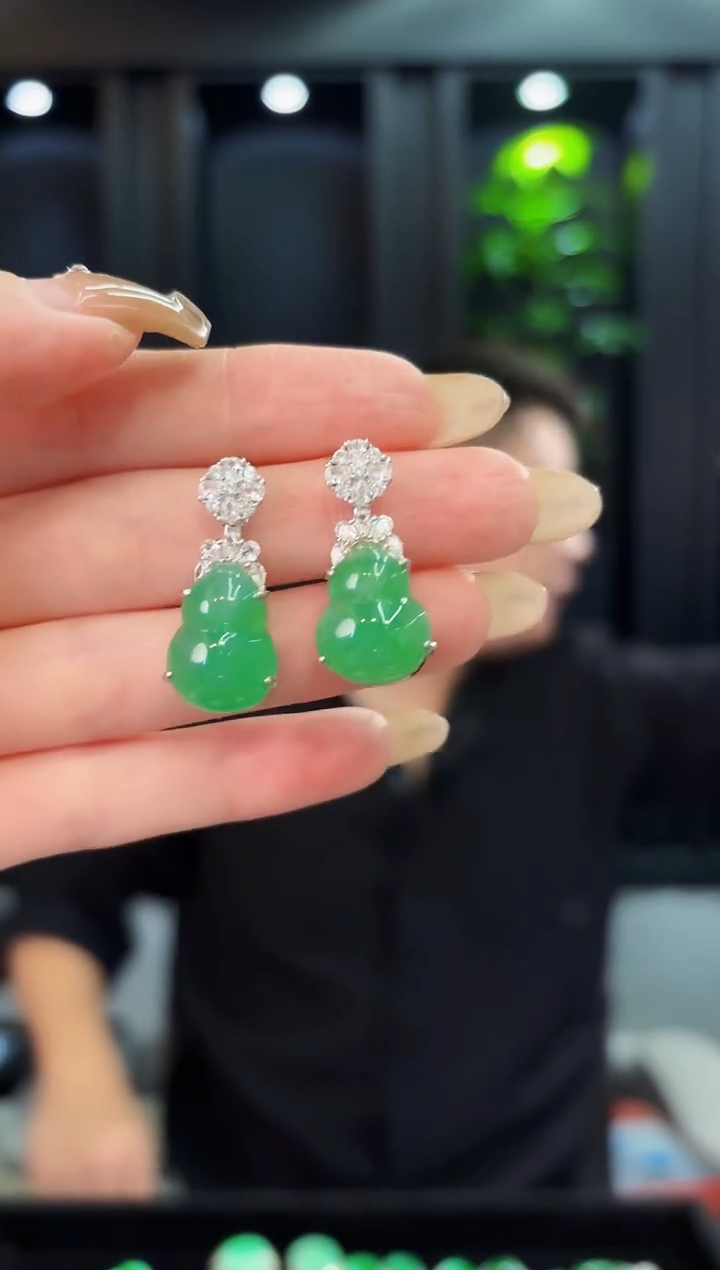 翡翠未镶嵌颈饰缅料A货/多样性发货/一件