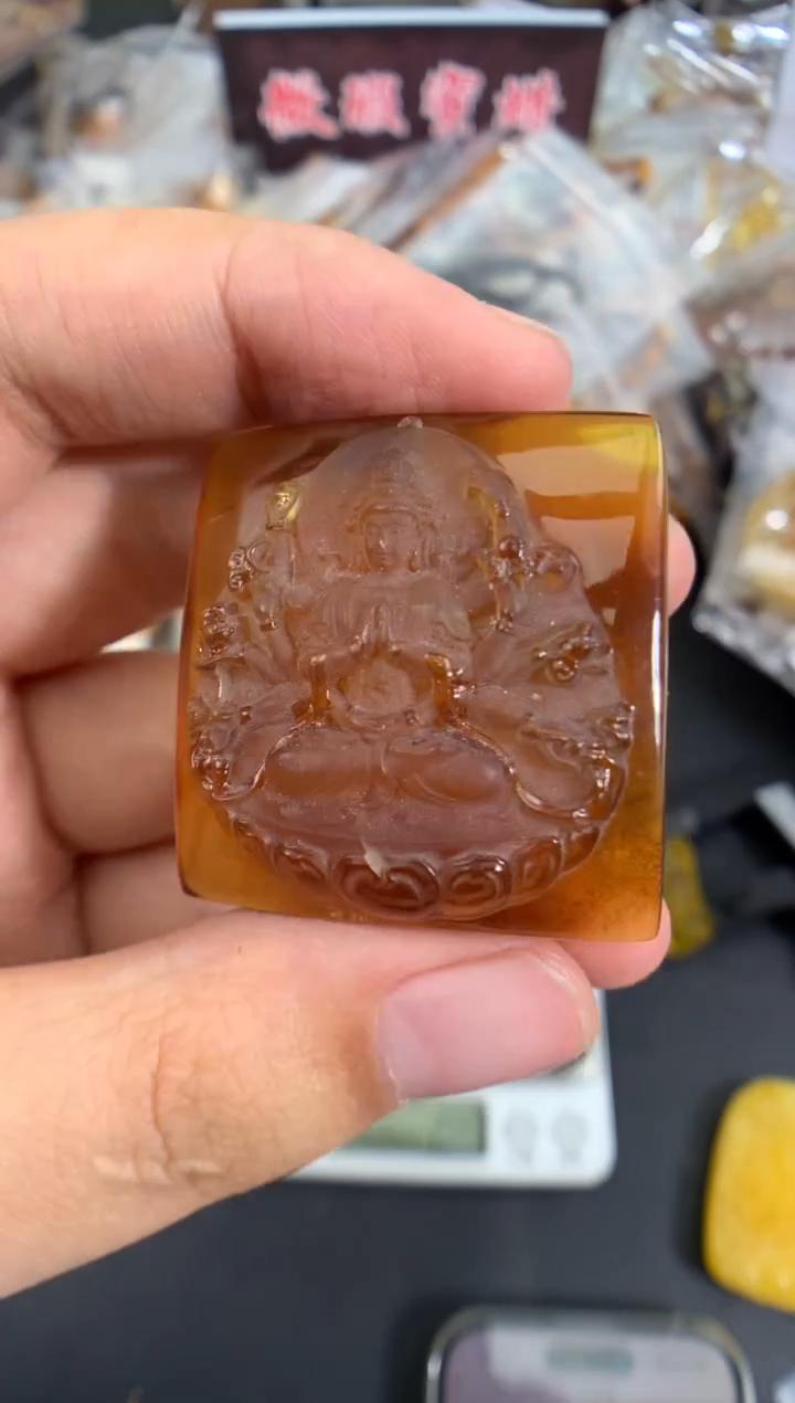 蜜蜡未镶嵌珠宝奇石1