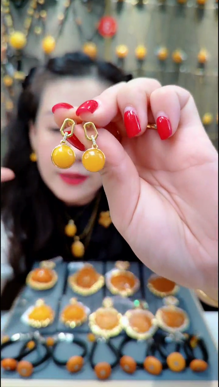 【闪购商品】蜜蜡耳饰银S925镀金镶嵌H296蜜蜡耳坠