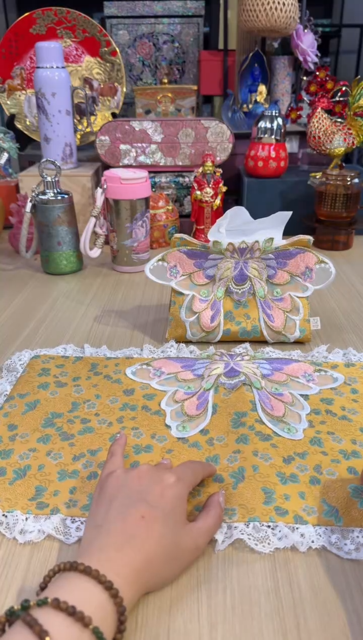 158金色蝴蝶茶席  