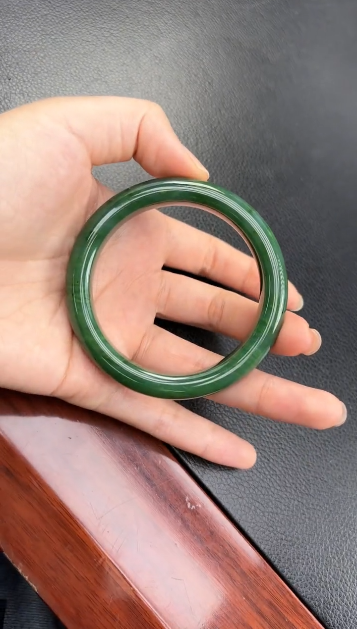 和田玉手镯未镶嵌A-2和田玉手镯圈口59