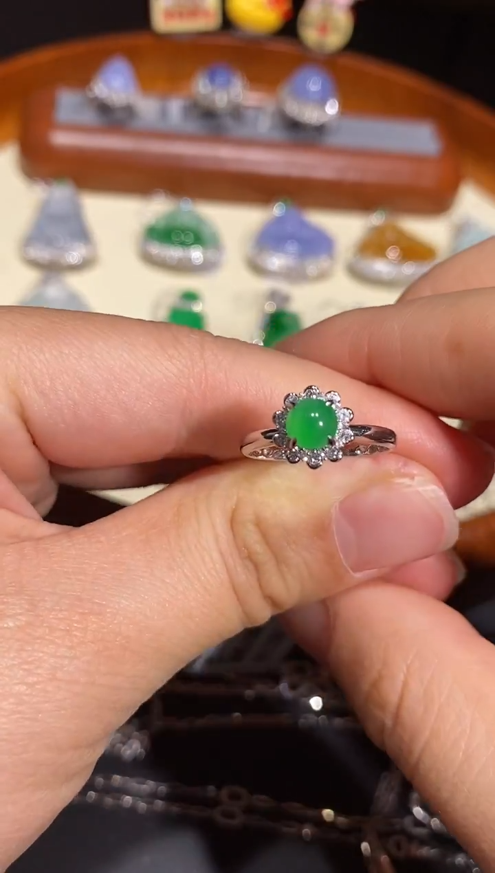 【闪购商品】翡翠戒指18K金镶嵌戒指