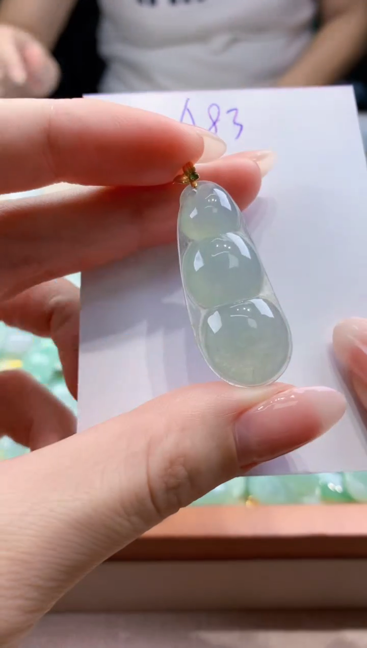 翡翠18K金镶嵌颈饰 天然缅甸a货翡翠