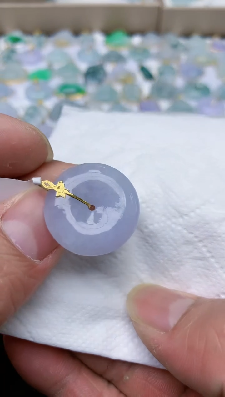 翡翠18K金镶嵌颈饰天然翡翠A货