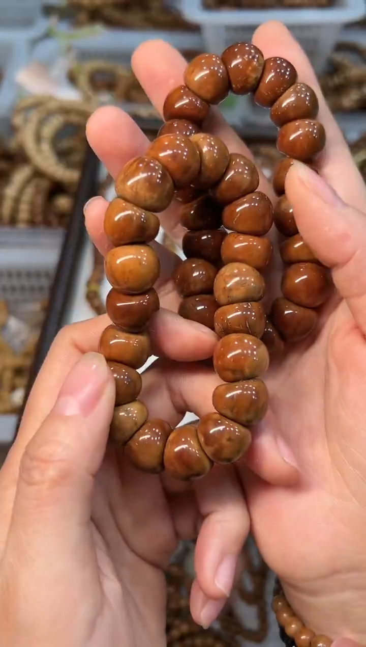 手串库克卡15mm左右蒜瓣大肠 【带有蜘蛛纹，福利价】