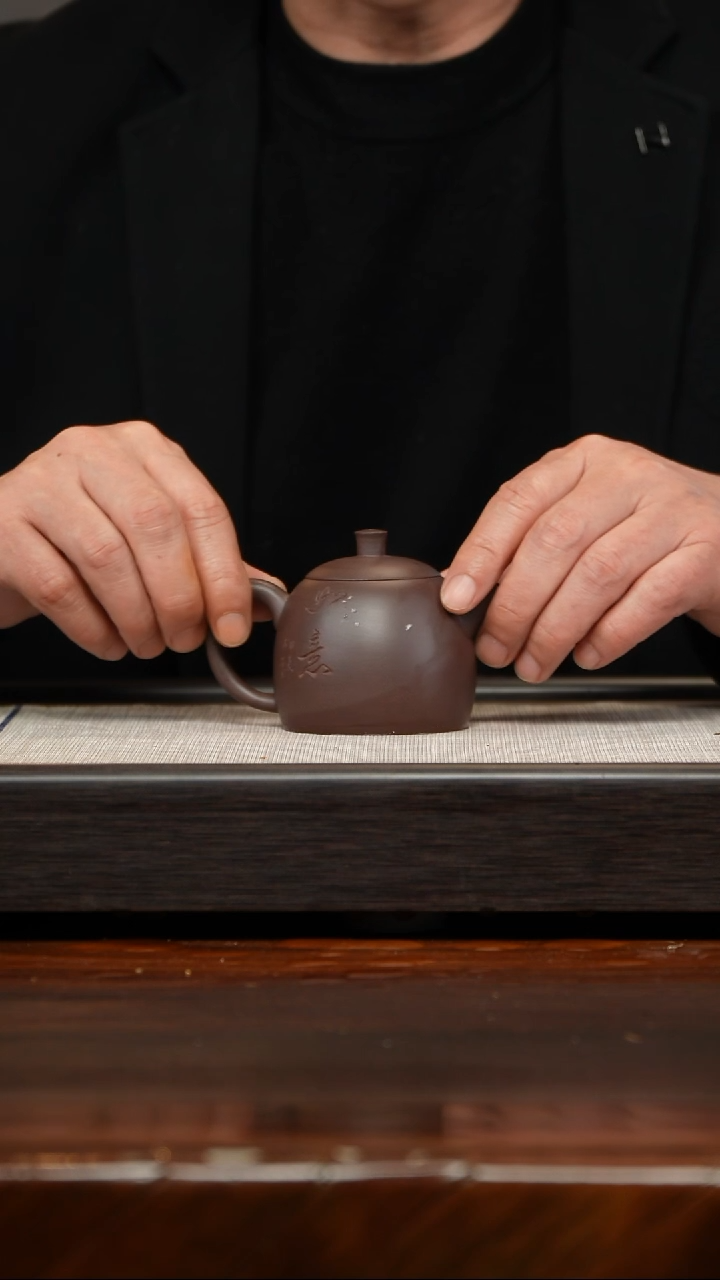 【闪购商品】紫砂茶壶刻绘古秦权