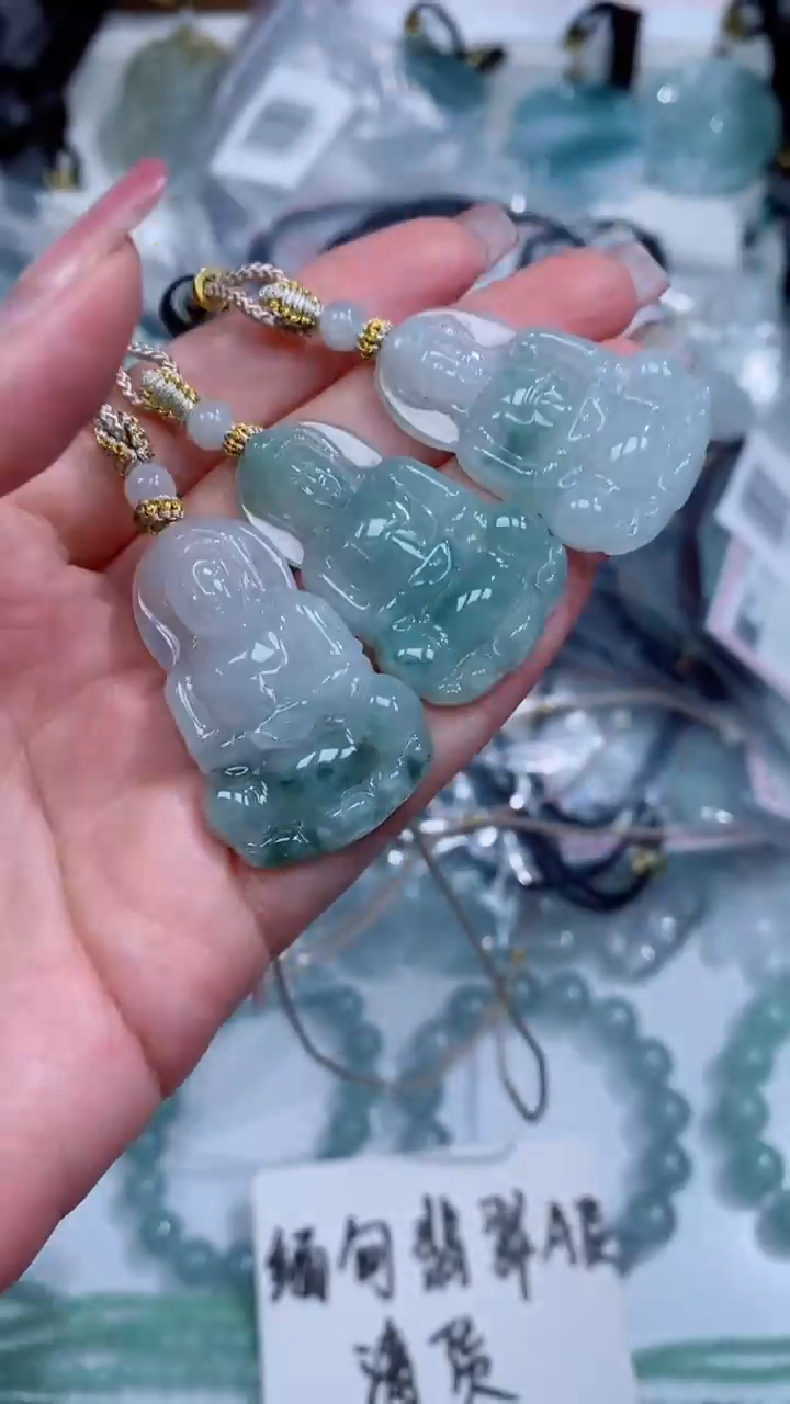 翡翠未镶嵌颈饰吊坠团购多样性发一件