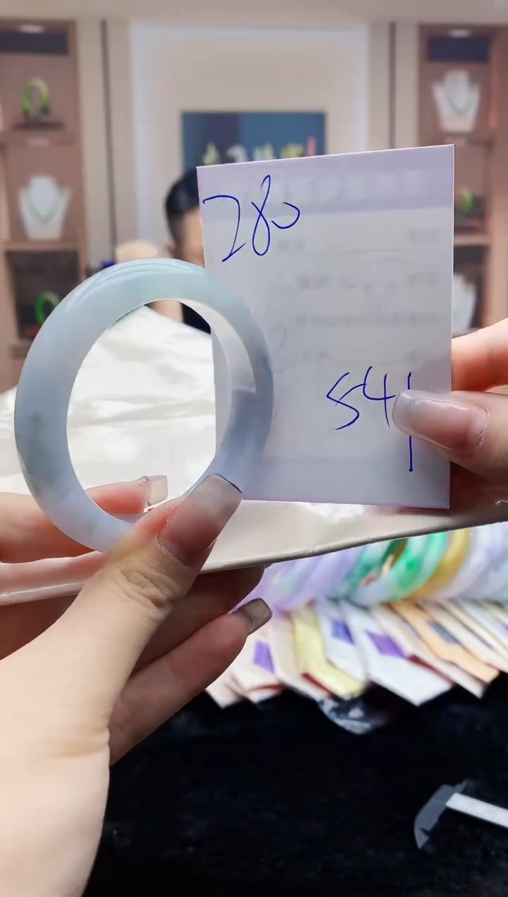 【闪购商品】翡翠手镯未镶嵌    H69-58