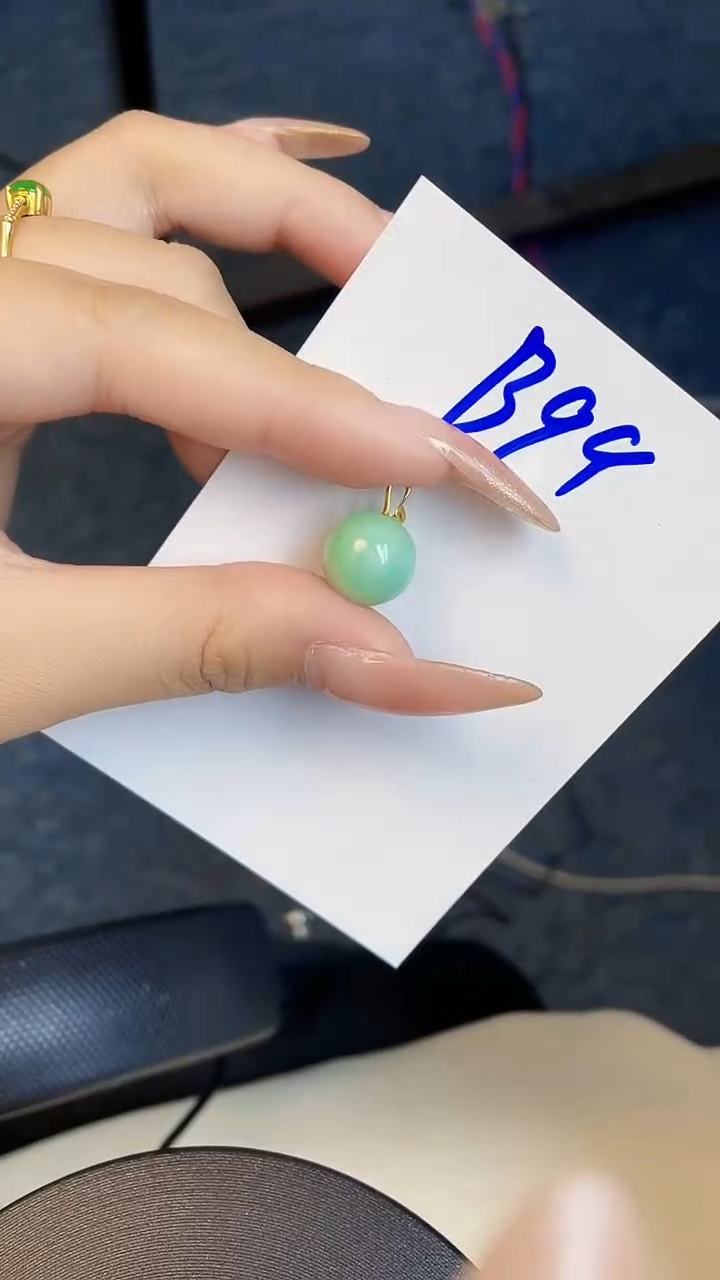 【闪购商品】翡翠颈饰18K金镶嵌00000000