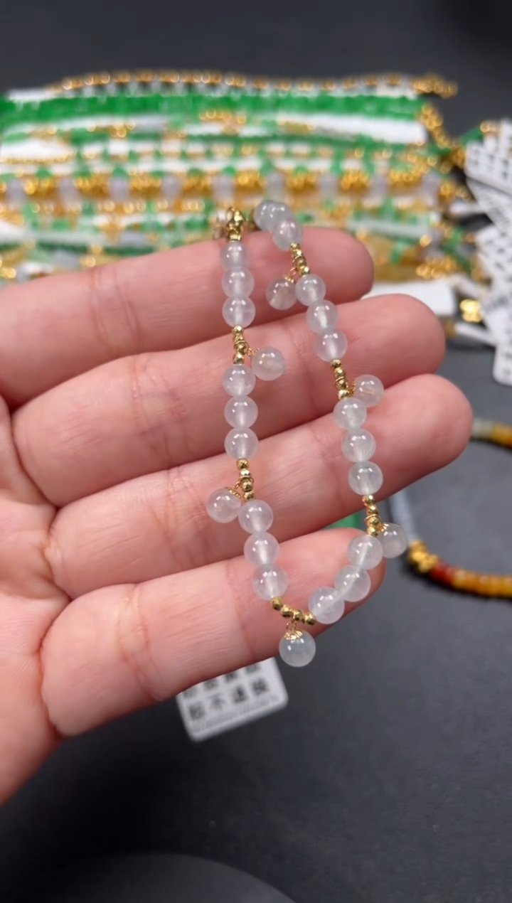 18K金镶嵌手链翡翠一条  P609