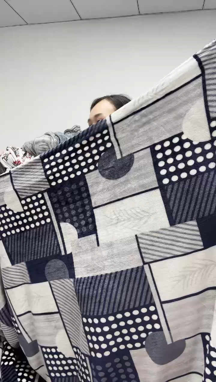 法兰绒2.2x2.3材质面料尺寸以主播介绍为准